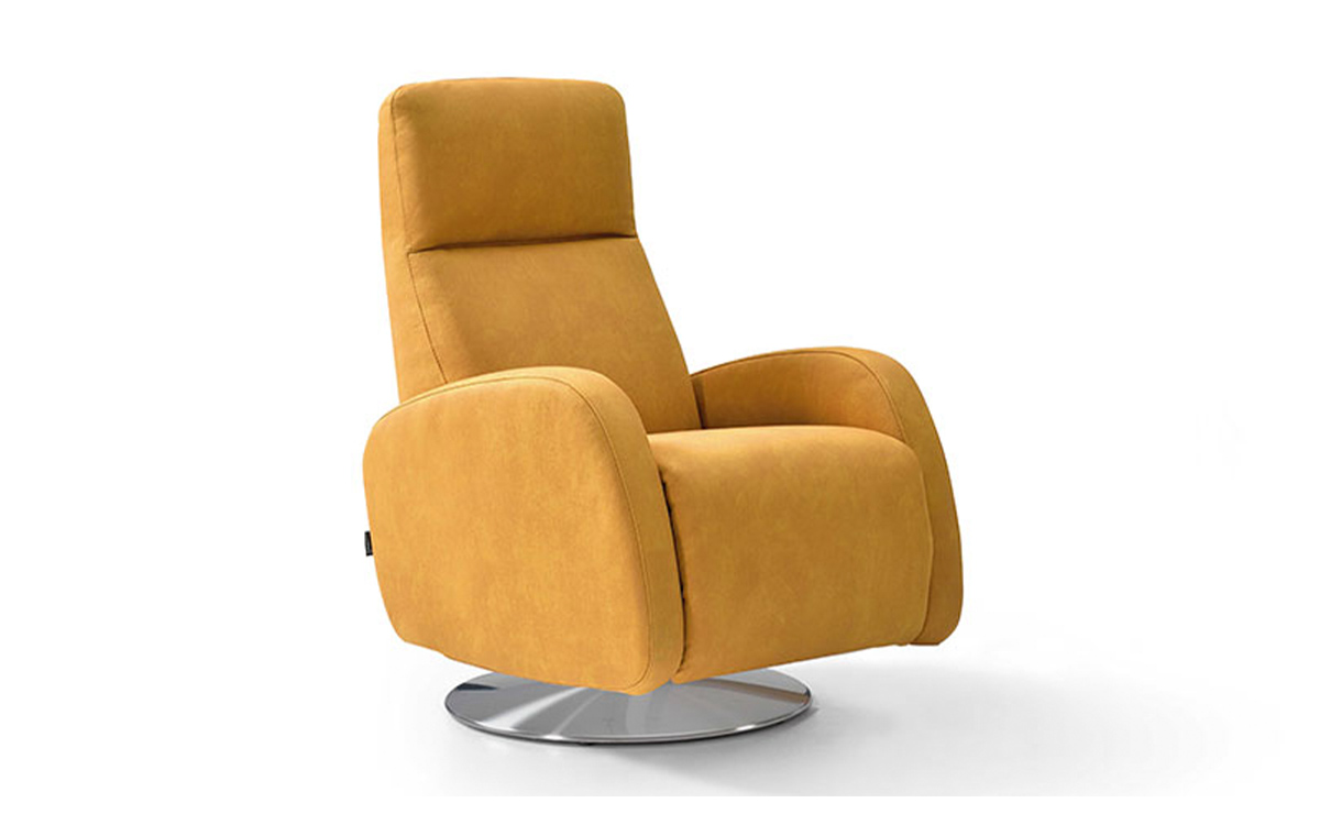 sillón relax con doble reposapiernas y asiento continuo confortable