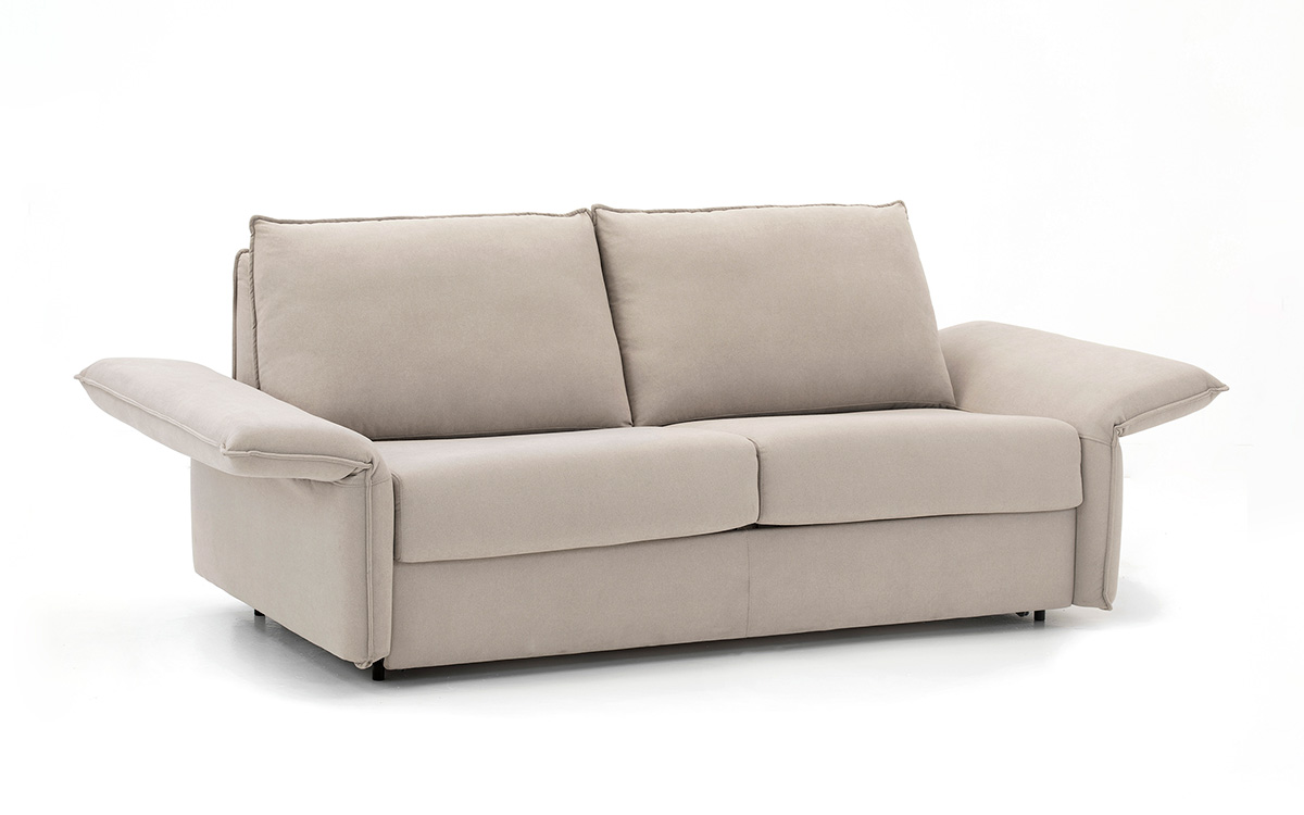 Sofá cama con brazos abatibles, colchón de látex, viscoelástico o muelles, apertura fácil sin mover cojines y opción de chaise longue con somier premium. Diseño con perspectiva.